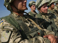 Стало відомо, чи можуть повістку про мобілізацію вручити телефоном