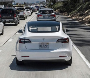 Автопилот Tesla станет умнее