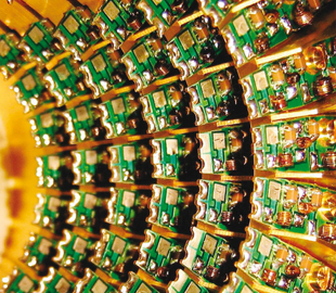 В Японии запланировали разработать не требующий охлаждения квантовый компьютер