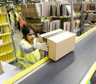 У Німеччині Amazon звільняє співробітників через вимоги підвищити зарплату