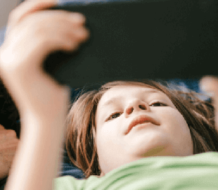 Как контролировать смартфон ребёнка?