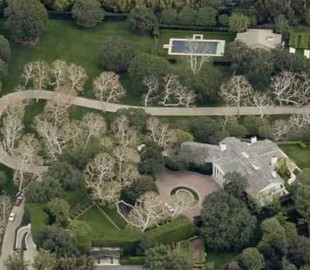 Джефф Безос розширює свій мегамаєток у Беверлі-Гіллз: вартість зросла до 175 мільйонів