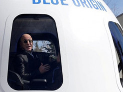 Учёные разошлись во мнении, можно ли будет считать Джеффа Безоса астронавтом после полёта на Blue Origin