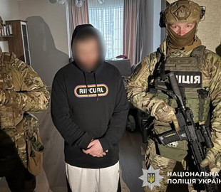 Затримали співробітників колцентра, які ошукували громадян ЄС