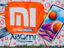 Xiaomi проектирует гибкий смартфон в стиле Samsung Galaxy Z Fold