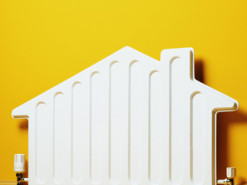 Як зігрітися в холодній квартирі, не вмикаючи опалення: 12 простих порад