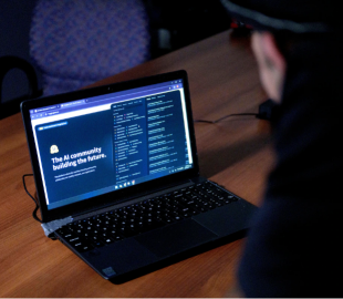 На фейк Байдена подали до суду