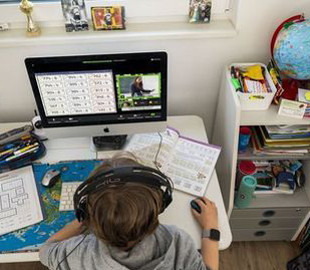 Одесские школьники еще на неделю остаются на дистанционном обучении