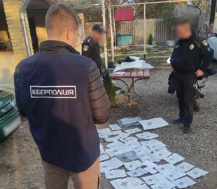 Продала 120 неіснуючих автівок: у Миколаєві жінка ошукала військових ЗСУ та волонтерів