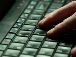 В Україні засудили пенсіонерку, яка у соцмережах підтримувала агресію РФ проти України