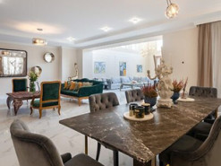 Журналисты нашли дом, в котором прятался Медведчук (Фото)