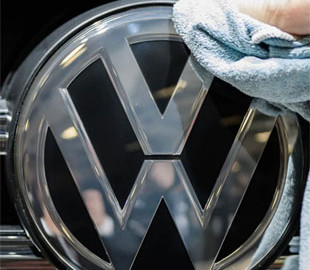 Дефіцит мікросхем позначився на роботі гігантів автомобільної індустрії