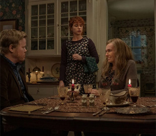 Netflix показал трейлер хоррора "Думаю, как все закончить" со звездой "Чернобыля"