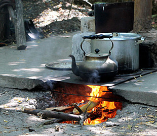 Запорізькі захисники створили на позиціях затишну атмосферу - фото