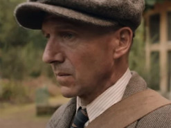 Вышел трейлер драмы Netflix "Раскопки" с Кэрри Маллиган и Рэйфом Файнсом