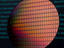 Intel не планирует прекращать разработку 10-нм техпроцесса