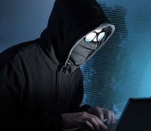 Угрозы «слить» интимные записи с веб-камер принесли шантажистам целое состояние