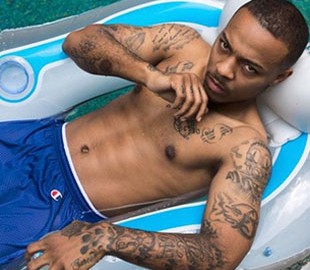 Рэпер принялся раздавать крупные суммы в интернете