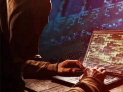 Росіяни зламали українські телеканали: у відповідь росТБ транслювало відео злочинів рф