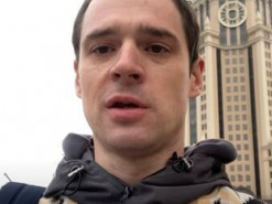 Журналист BBC Андрей Захаров уехал из России из-за слежки