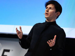 «Диктаторы любят WhatsApp»: Дуров обвинил мессенджер в слежке