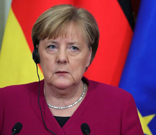 Американскую разведку обвинили в слежке за Ангелой Меркель с помощью датского интернет-кабеля