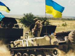 "Ми змінили історію" – Зеленський показав нові фото війни і життя