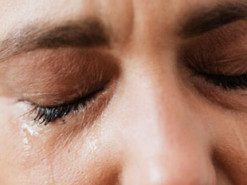 Тернополянка хотіла вивезли незаконно чоловіка за кордон і потрапила на аферистів