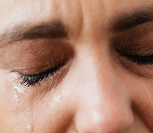 Тернополянка хотіла вивезли незаконно чоловіка за кордон і потрапила на аферистів