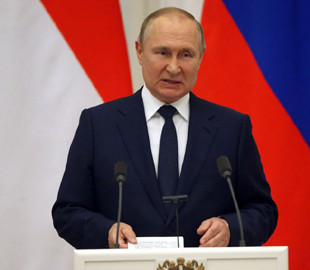 Російський політолог пояснив, чи є вибухи в Криму катастрофою для Путіна