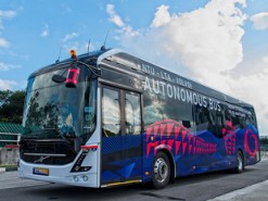 В Сингапуре представлен первый полноразмерный самоуправляемый электробус