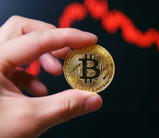 За неделю произошел рекордный отток инвестиций из биткоина