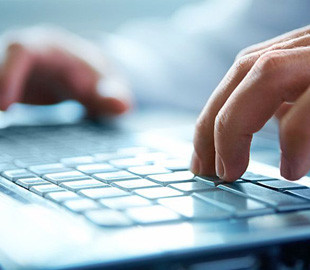 Уряд працює над переведенням всіх держсервісів в електронний формат