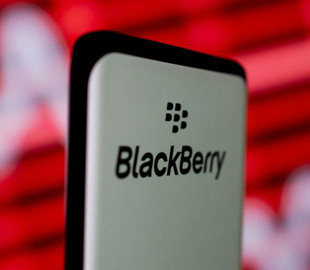 Владелец бренда BlackBerry окончательно отказался от разработки смартфонов
