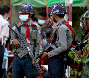 Противникам госпереворота в Мьянме грозят обвинения за записи в соцсетях