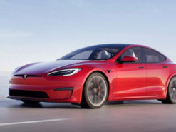 Американский регулятор заявил, что следит за проблемами с системой Tesla Autopilot