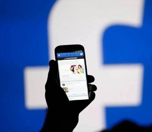 Facebook отложила выпуск смарт-колонки из-за скандала