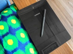 Ближайший флагман Samsung «получил» название