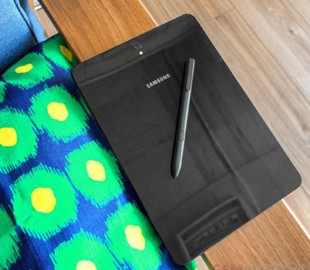 Ближайший флагман Samsung «получил» название