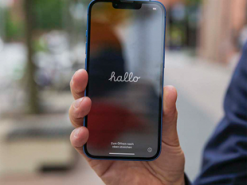 Выяснилось, что даже выключенный iPhone можно взломать