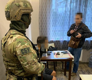 СБУ разоблачила банду наркодилеров, продававших амфетамин и экстази через интернет