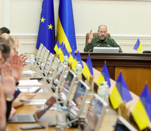 Таємна евакуація міністрів: як урядовців вивозили з Києва у перший день війни