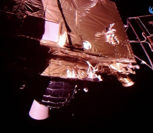 Селфи с орбиты Марса. Китайский аппарат Tianwen-1 отправил на Землю захватывающие кадры