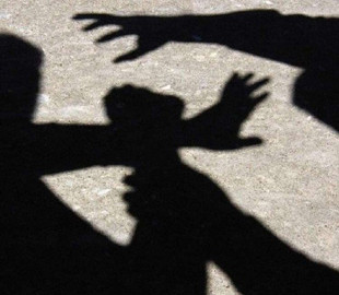 У Дніпропетровській області жінка з ножем напала на свого коханого