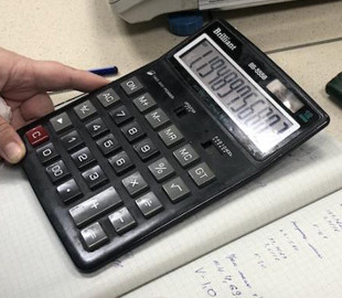 Фермерку ошукали на понад 800 тисяч грн під час замовлення добрив онлайн