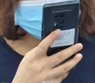 Опубликовано живое фото смартфона OnePlus 8 Pro 5G