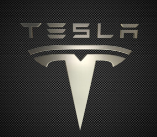 Tesla переходить на «безконтактний» продаж автомобілів