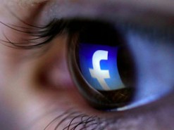 Facebook начал проверять достоверность фото и видео