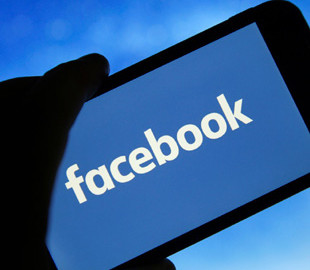 Фейки о коронавирусе: Facebook заморозил страницу президента Венесуэлы