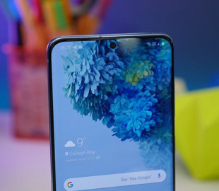 Samsung Galaxy S21 останется без встроенной в экран фронтальной камеры